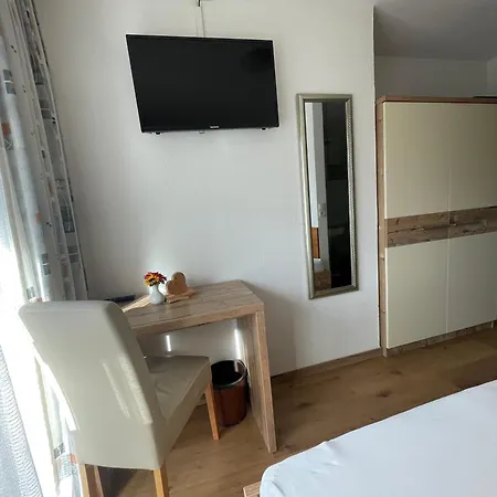 Gaesteheim Lederle 게스트하우스 제르젠스