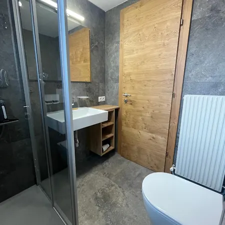 Gasteheim Lederle 2* Jerzens