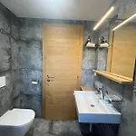 Konukevi Gaesteheim Lederle 3*