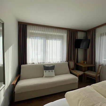 招待所 Gaesteheim Lederle 3*